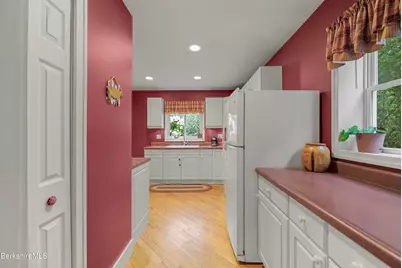 20 Norman Ave, Pittsfield, MA 01201 - Photo 19