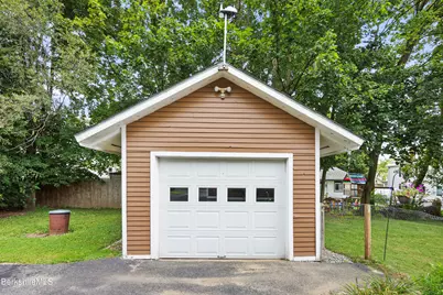 20 Norman Ave, Pittsfield, MA 01201 - Photo 41