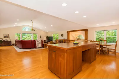 120 N Hoosac Rd, Williamstown, MA 01267 - Photo 9