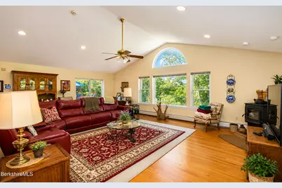 120 N Hoosac Rd, Williamstown, MA 01267 - Photo 5