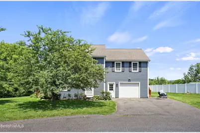 25 Valentine Ln, Lee, MA 01238 - Photo 3