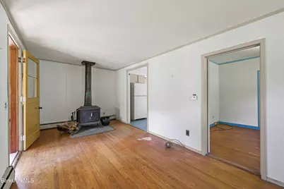 34 Cummings Ave, Pittsfield, MA 01201 - Photo 15