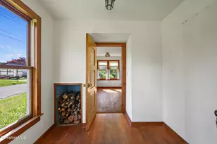 34 Cummings Ave, Pittsfield, MA 01201 - Photo 5