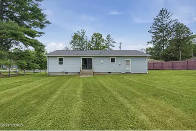 184 Melbourne Rd, Pittsfield, MA 01201 - Photo 27