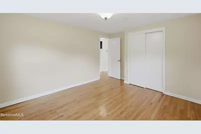 184 Melbourne Rd, Pittsfield, MA 01201 - Photo 17