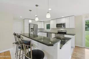 184 Melbourne Rd, Pittsfield, MA 01201 - Photo 9