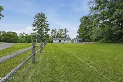 184 Melbourne Rd, Pittsfield, MA 01201 - Photo 5
