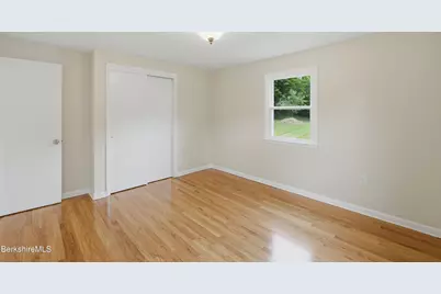184 Melbourne Rd, Pittsfield, MA 01201 - Photo 19