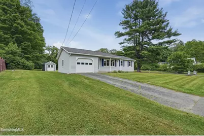 184 Melbourne Rd, Pittsfield, MA 01201 - Photo 3