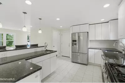 184 Melbourne Rd, Pittsfield, MA 01201 - Photo 7