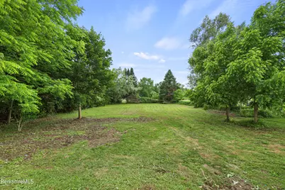 115 Main St, Cheshire, MA 01225 - Photo 33