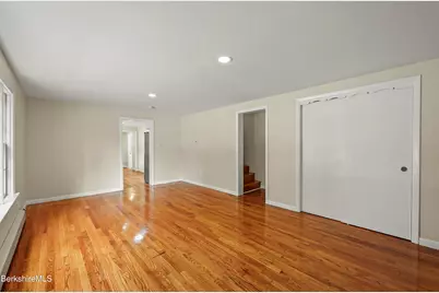 115 Main St, Cheshire, MA 01225 - Photo 17