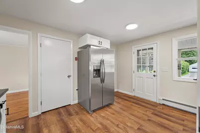 115 Main St, Cheshire, MA 01225 - Photo 11