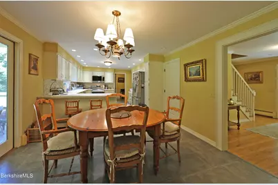 576 Holmes Rd, Pittsfield, MA 01201 - Photo 9