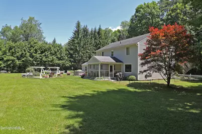 576 Holmes Rd, Pittsfield, MA 01201 - Photo 3