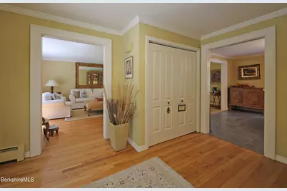 576 Holmes Rd, Pittsfield, MA 01201 - Photo 5