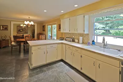 576 Holmes Rd, Pittsfield, MA 01201 - Photo 7
