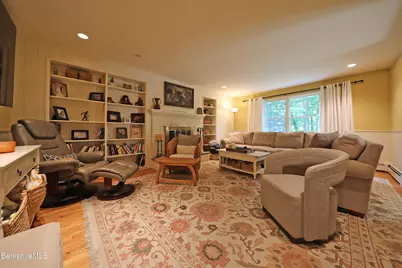 576 Holmes Rd, Pittsfield, MA 01201 - Photo 17