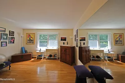 576 Holmes Rd, Pittsfield, MA 01201 - Photo 31