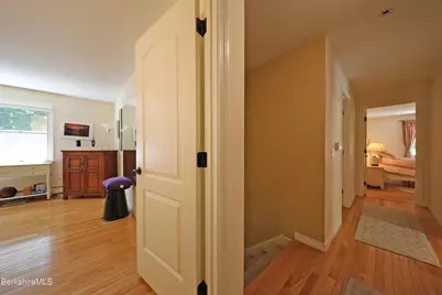 576 Holmes Rd, Pittsfield, MA 01201 - Photo 35