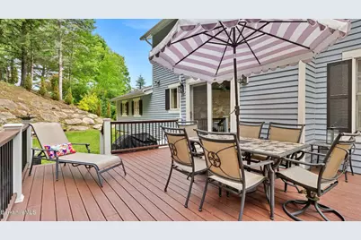 145 Leona Dr, Pittsfield, MA 01201 - Photo 33