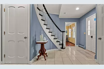 145 Leona Dr, Pittsfield, MA 01201 - Photo 3