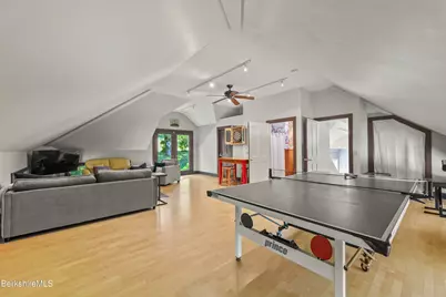1020 Simonds Rd, Williamstown, MA 01267 - Photo 33