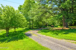 36 Yale Hill Rd, Stockbridge, MA 01262 - Photo 37