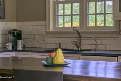 36 Yale Hill Rd, Stockbridge, MA 01262 - Photo 9