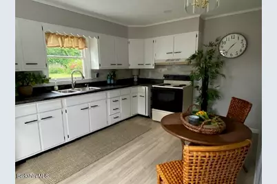 48 Plastics Ave, Pittsfield, MA 01201 - Photo 15