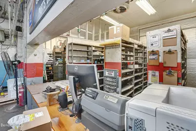 1955 N Main St, Sheffield, MA 01257 - Photo 17