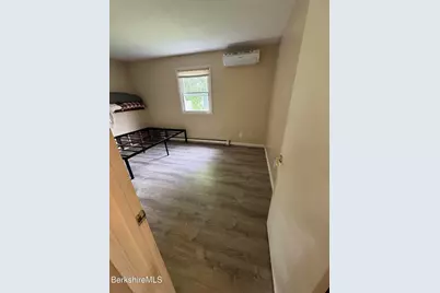 77 Wilshire Dr, Adams, MA 01220 - Photo 9