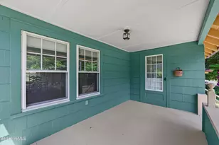 14 Prospect St, Great Barrington, MA 01230 - Photo 5