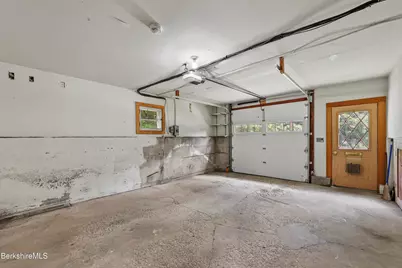 14 Prospect St, Great Barrington, MA 01230 - Photo 23