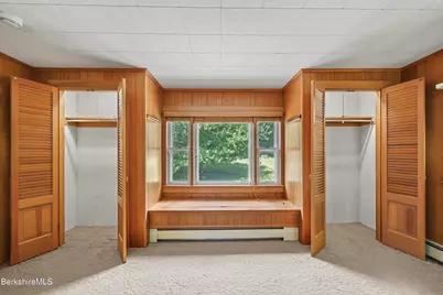 14 Prospect St, Great Barrington, MA 01230 - Photo 15