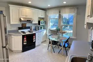 15 Fairfield St, Pittsfield, MA 01201 - Photo 11