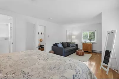595 Lakeway Dr, Pittsfield, MA 01201 - Photo 19