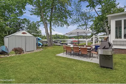 595 Lakeway Dr, Pittsfield, MA 01201 - Photo 5