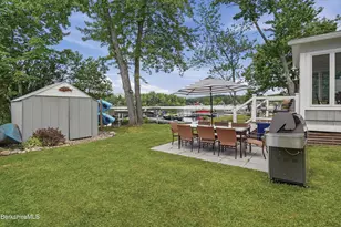 595 Lakeway Dr, Pittsfield, MA 01201 - Photo 5