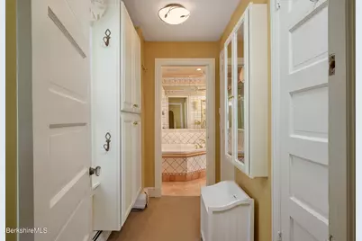 294 Bulkley St, Williamstown, MA 01267 - Photo 15