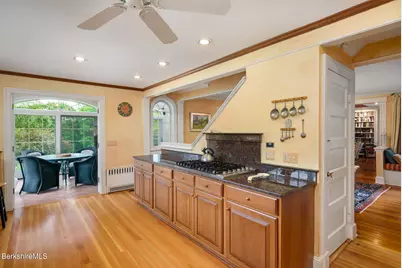 294 Bulkley St, Williamstown, MA 01267 - Photo 7