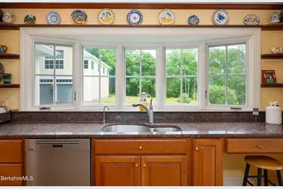 294 Bulkley St, Williamstown, MA 01267 - Photo 3