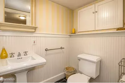 53 Main St, Stockbridge, MA 01262 - Photo 33