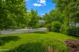 53 Main St, Stockbridge, MA 01262 - Photo 23
