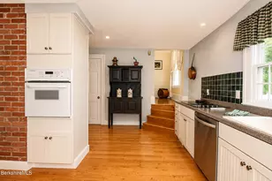 53 Main St, Stockbridge, MA 01262 - Photo 17