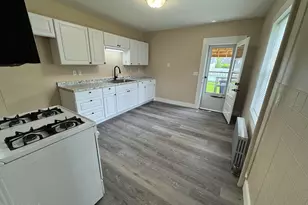 144 Parkside Ave, Pittsfield, MA 01201 - Photo 15