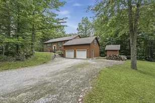 28 Mountain Pond Ln, New Ashford, MA 01237 - Photo 13
