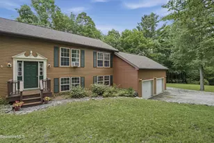 28 Mountain Pond Ln, New Ashford, MA 01237 - Photo 3