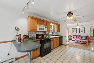 28 Mountain Pond Ln, New Ashford, MA 01237 - Photo 39