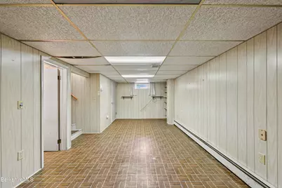 560 Crane Ave, Pittsfield, MA 01201 - Photo 27
